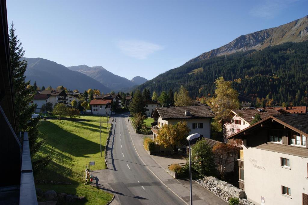 Haus Euphrasia Appartement Klosters Buitenkant foto